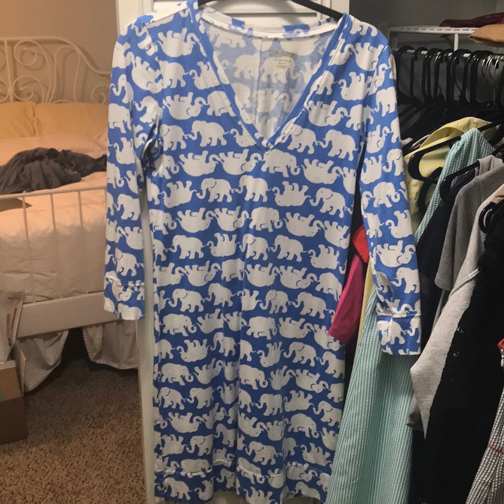Fun flirty Lilly Pulitzer Print dress